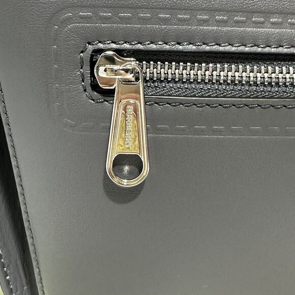 Burberry Leather Horseferry Debossed Logo Messenger Bag Small 8L NWT $1,550 - Picture 8 of 15